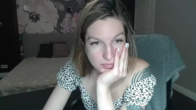 EmilyWalkeri online show from 01.14.25