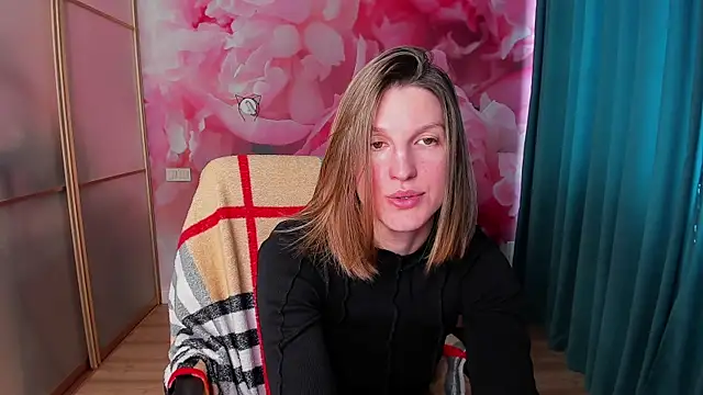 EmilyWalkeri online show from 03.16.25