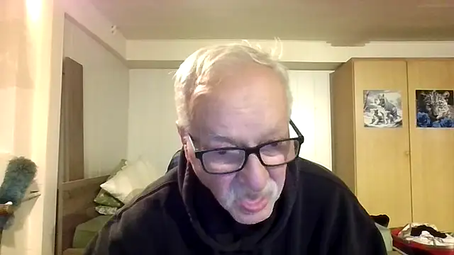 Snapshot of Sammy1660 chatting on 10.25.25 Sammy1660 online show from 10.25.25