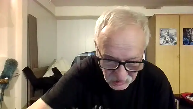 Snapshot of Sammy1660 chatting on 10.27.25 Sammy1660 online show from 10.27.25