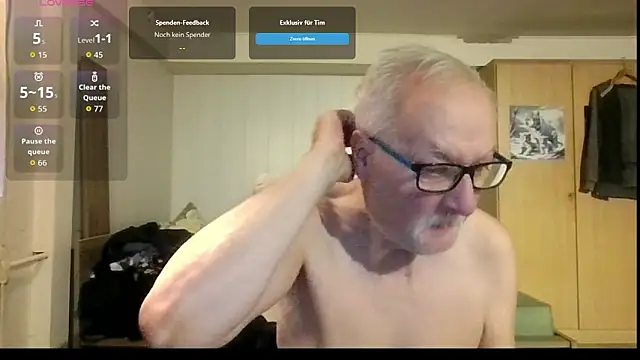 Snapshot of Sammy1660 chatting on 11.28.25 Sammy1660 online show from 11.28.25