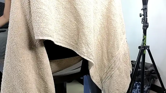 Snapshot of MhiaCorleone chatting on 03.12.25 MhiaCorleone online show from 03.12.25