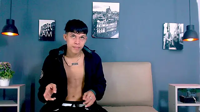 Snapshot of Levis_Montes chatting on 01.07.25 Levis Montes online show from 01.07.25