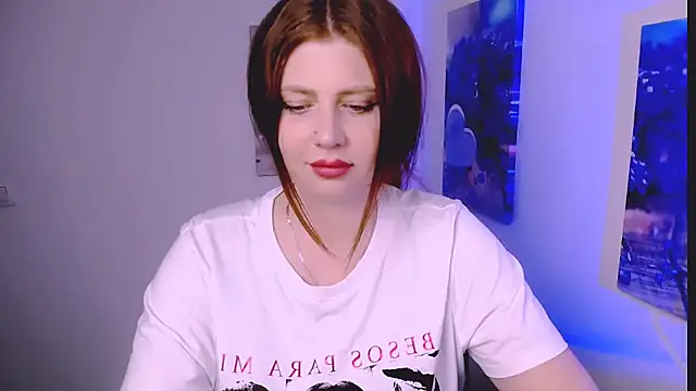 Lizzy Love online show from 12.15.25