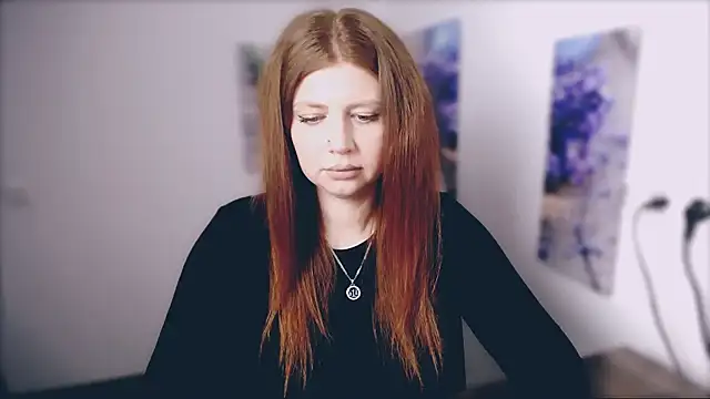 Lizzy Love online show from 04.07.26