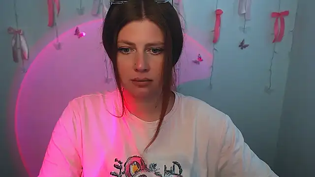 Lizzy Love online show from 07.14.26