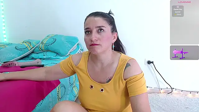 Emelyross  online show from 03.21.26