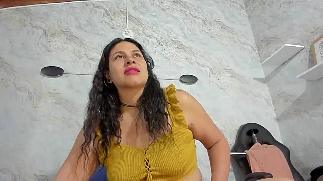 Snapshot of hari_lissaw chatting on 01.17.25 hari lissaw online show from 01.17.25