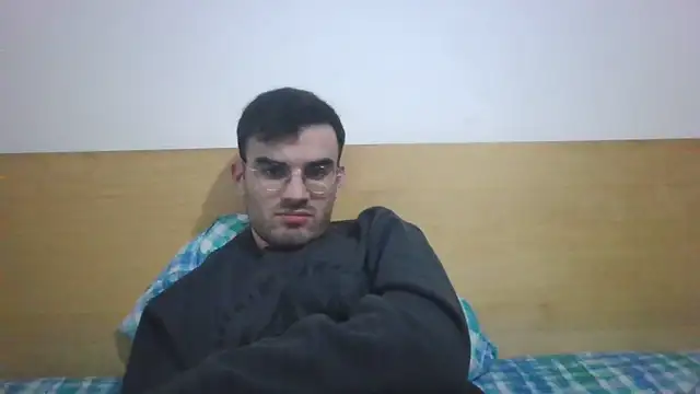 erikamavrik online show from 12.02.25