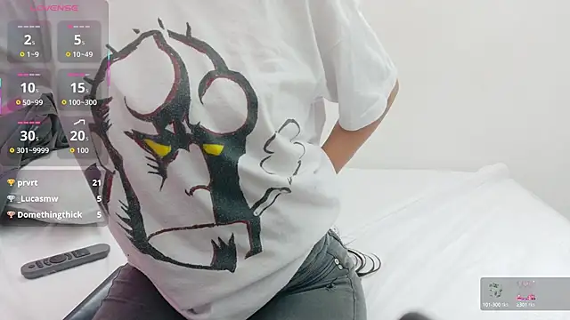 yourcuteneighbourr online show from 10.16.25