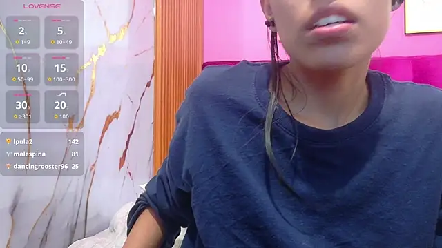Snapshot of yourcuteneighbourr chatting on 06.25.26 yourcuteneighbourr online show from 06.25.26