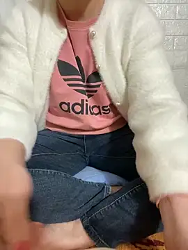 Snapshot of Hatasimi chatting on 02.25.25 Hatasimi online show from 02.25.25