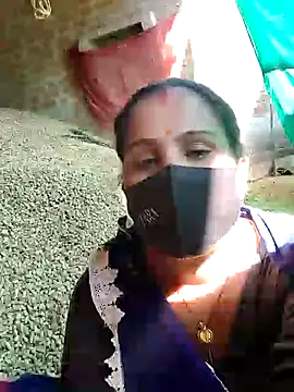 Snapshot of Hey_Ziya chatting on 12.13.24 Hey Ziya online show from 12.13.24