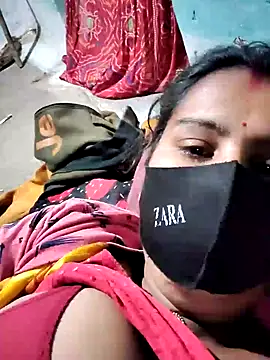 Snapshot of Hey_Ziya chatting on 12.24.24 Hey Ziya online show from 12.24.24