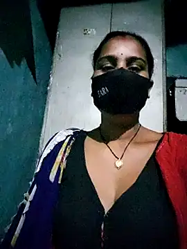 Snapshot of Hey_Ziya chatting on 12.25.24 Hey Ziya online show from 12.25.24