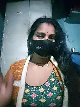 Snapshot of Hey_Ziya chatting on 12.26.24 Hey Ziya online show from 12.26.24