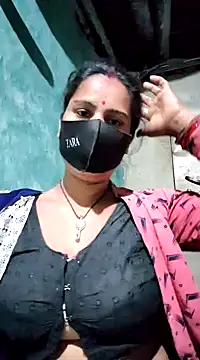 Snapshot of Hey_Ziya chatting on 01.05.25 Hey Ziya online show from 01.05.25