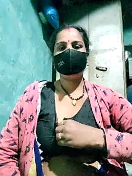 Snapshot of Hey_Ziya chatting on 02.07.25 Hey Ziya online show from 02.07.25