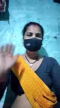 Snapshot of Hey_Ziya chatting on 02.17.25 Hey Ziya online show from 02.17.25