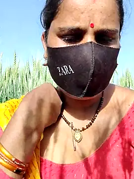 Snapshot of Hey_Ziya chatting on 03.04.25 Hey Ziya online show from 03.04.25