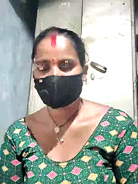 Snapshot of Hey_Ziya chatting on 09.08.25 Hey Ziya online show from 09.08.25