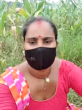 Snapshot of Hey_Ziya chatting on 09.09.25 Hey Ziya online show from 09.09.25