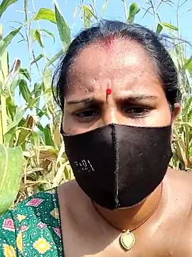 Snapshot of Hey_Ziya chatting on 09.17.25 Hey Ziya online show from 09.17.25