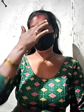 Snapshot of Hey_Ziya chatting on 10.19.25 Hey Ziya online show from 10.19.25