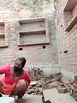 Snapshot of Hey_Ziya chatting on 11.17.25 Hey Ziya online show from 11.17.25