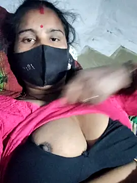 Snapshot of Hey_Ziya chatting on 11.18.25 Hey Ziya online show from 11.18.25