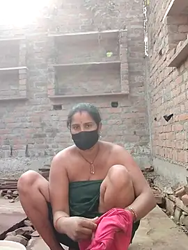 Snapshot of Hey_Ziya chatting on 11.19.25 Hey Ziya online show from 11.19.25