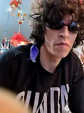 gurlnips online show from 02.24.25