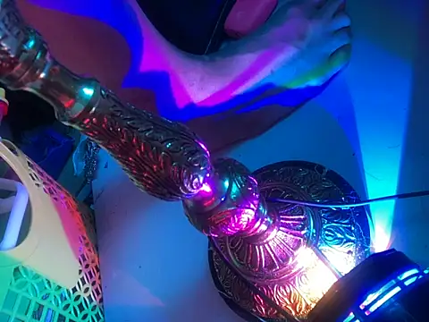 gurlnips online show from 09.30.25