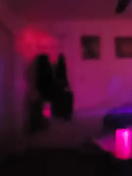 gurlnips online show from 02.04.26