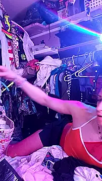 gurlnips online show from 02.18.26