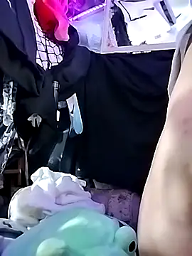 gurlnips online show from 04.10.26