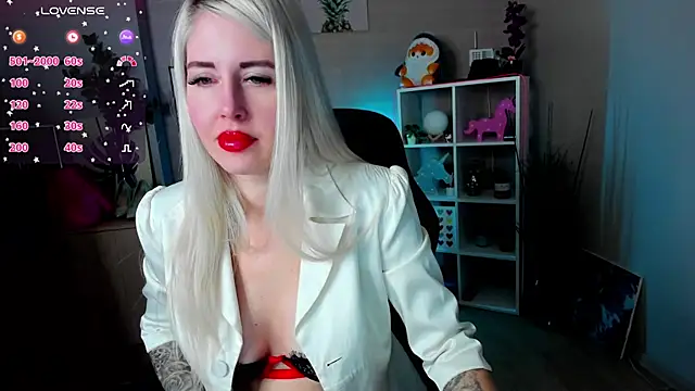 Snapshot of Mermaid_N chatting on 02.19.26 Mermaid N online show from 02.19.26