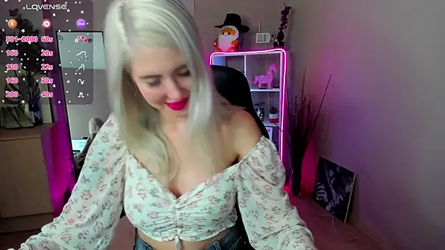 Snapshot of Mermaid_N chatting on 04.06.26 Mermaid N online show from 04.06.26