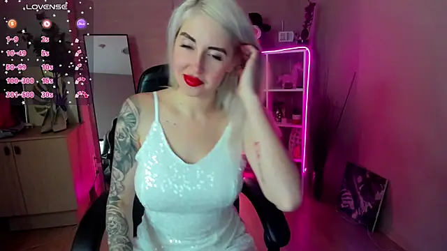 Snapshot of Mermaid_N chatting on 04.16.26 Mermaid N online show from 04.16.26