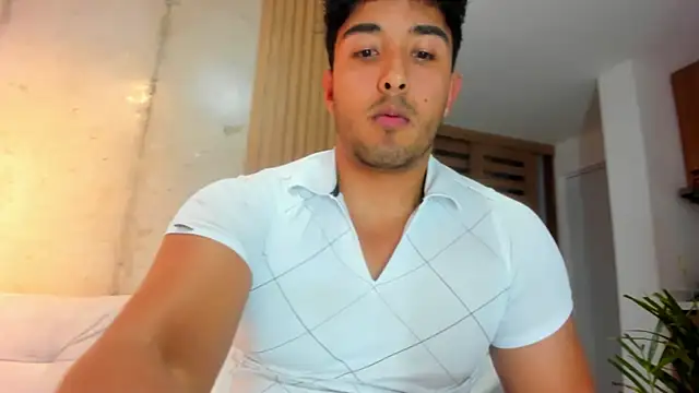 Snapshot of Alan_greek_1 chatting on 03.16.25 Alan greek 1 online show from 03.16.25