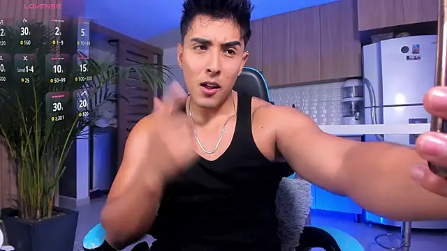 Snapshot of Alan_greek_1 chatting on 11.10.25 Alan greek 1 online show from 11.10.25