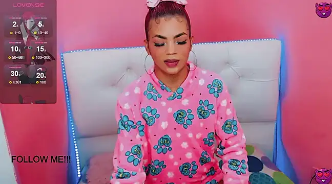 Snapshot of alexa-xxx- chatting on 01.25.25 alexa-xxx- online show from 01.25.25