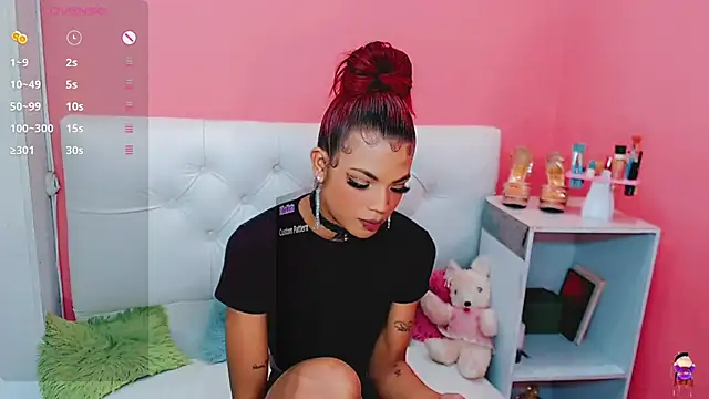 Snapshot of alexa-xxx- chatting on 02.20.25 alexa-xxx- online show from 02.20.25