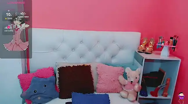 Snapshot of alexa-xxx- chatting on 03.08.25 alexa-xxx- online show from 03.08.25