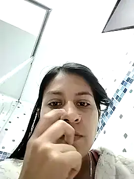 Snapshot of Tiphanydirty3 chatting on 03.04.25 Tiphanydirty3 online show from 03.04.25