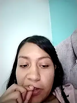 Snapshot of Tiphanydirty3 chatting on 03.11.25 Tiphanydirty3 online show from 03.11.25