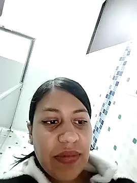 Snapshot of Tiphanydirty3 chatting on 03.20.25 Tiphanydirty3 online show from 03.20.25