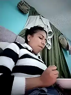 Snapshot of Tiphanydirty3 chatting on 03.21.25 Tiphanydirty3 online show from 03.21.25