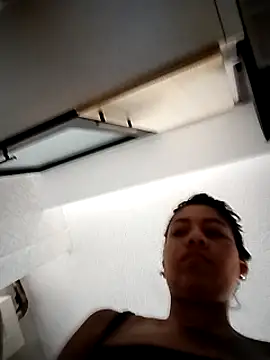 Snapshot of Tiphanydirty3 chatting on 03.21.25 Tiphanydirty3 online show from 03.21.25