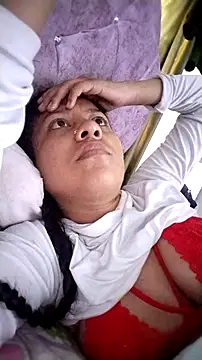 Snapshot of Tiphanydirty3 chatting on 11.05.25 Tiphanydirty3 online show from 11.05.25